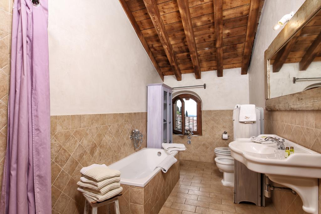Premignaga Natural Home Gardone Riviera Exteriör bild